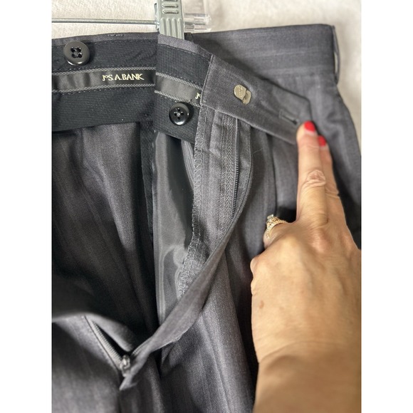 Jos A Bank SignatureGold Men's Grey Pinstripe Wool Suit 44R see measure - Picture 14 of 16